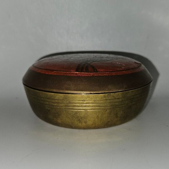 Vintage Brass Trinket Box 4" Red Enamel Floral Inlay Round Jewelry Powder Case - Picture 3 of 8